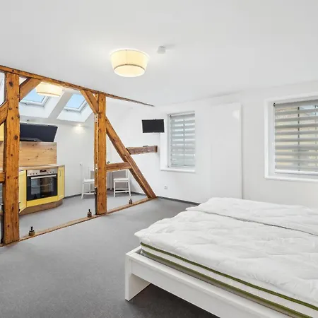 Fachwerkstudio 1 Lausitzer * Grossraeschen